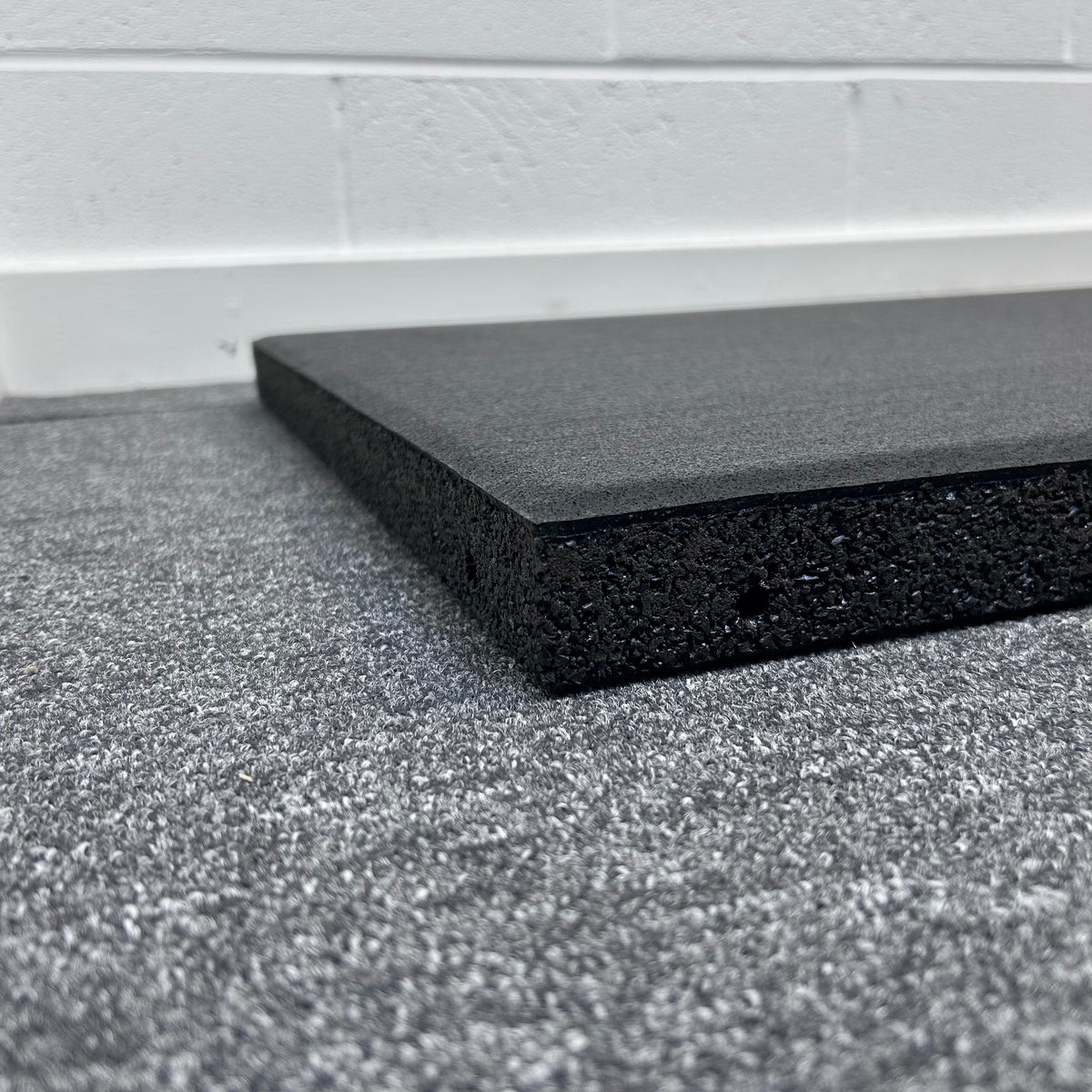 11m² Black Midweight Rubber Tile Gym Flooring Pack - 30mm Thick