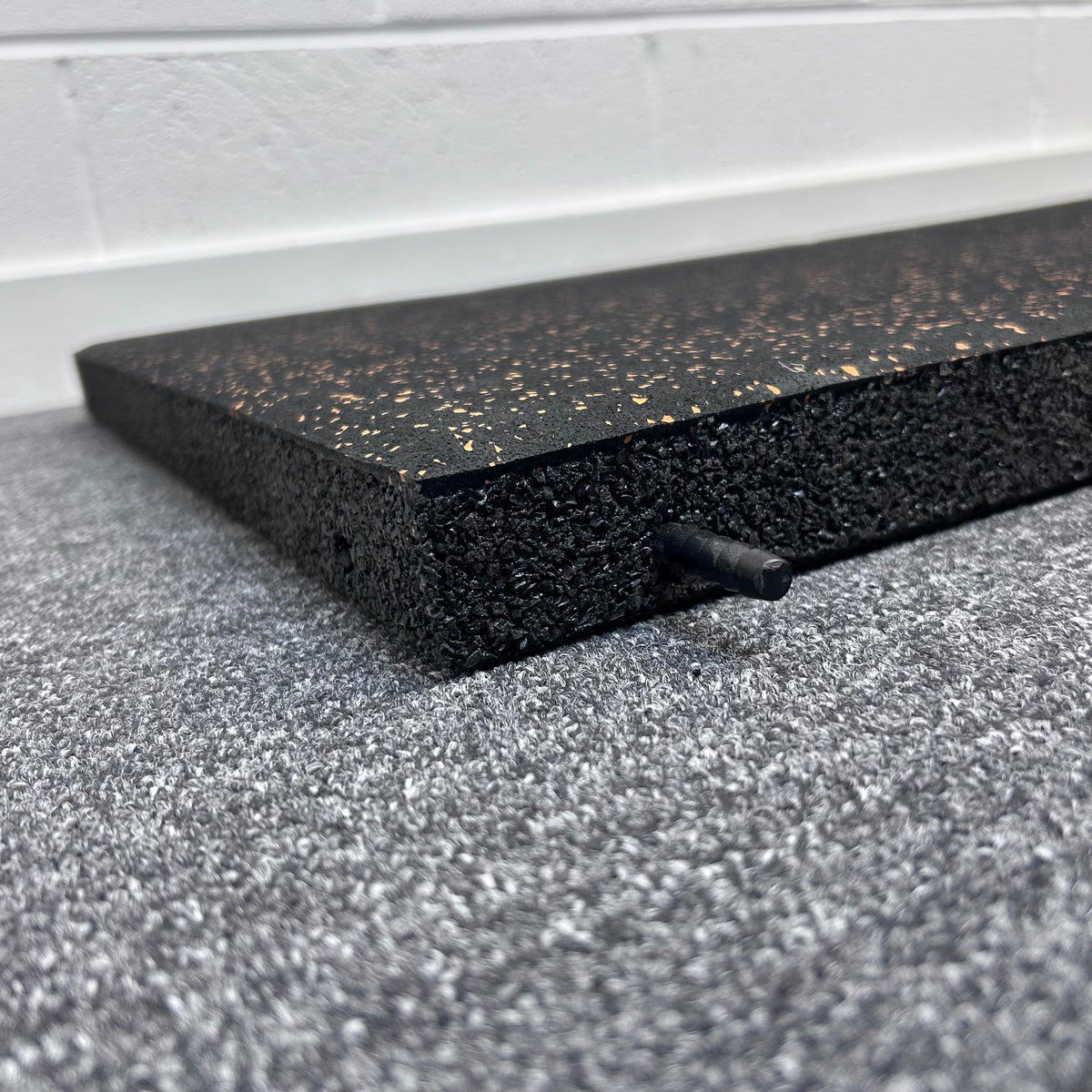 9.5m² Orange Fleck Gym Floor Pack - Rubber Tile - 43 mm Thick
